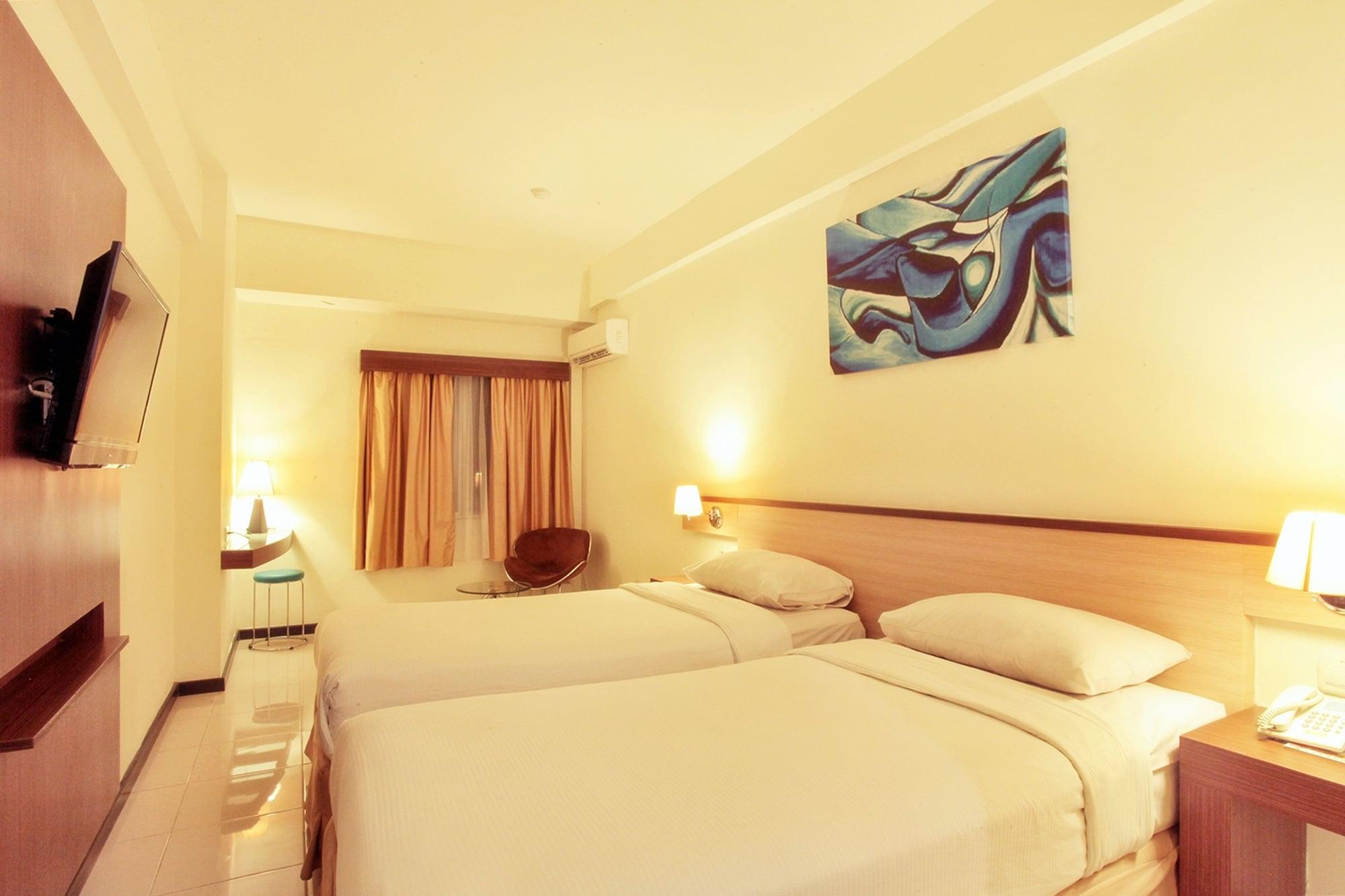 Everyday Smart Hotel - Malang Buitenkant foto