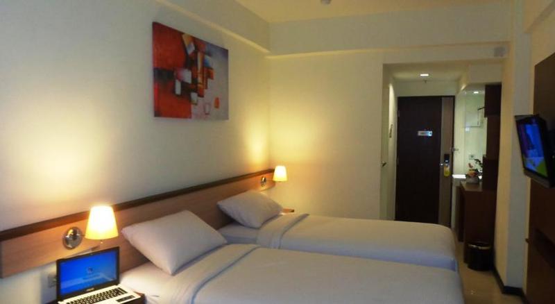 Everyday Smart Hotel - Malang Buitenkant foto